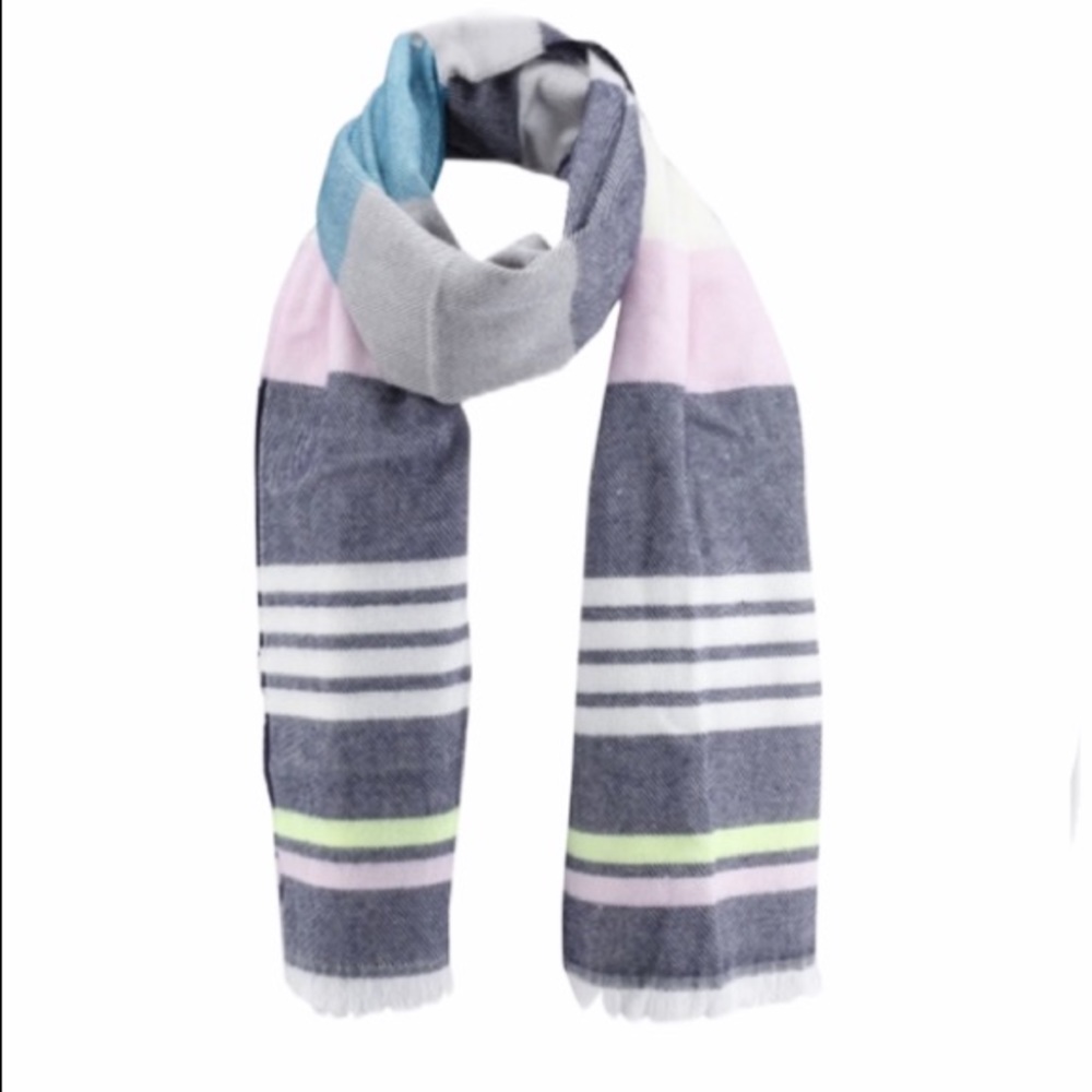 🆕Gap Cozy Multi-color Spring Scarf NWT